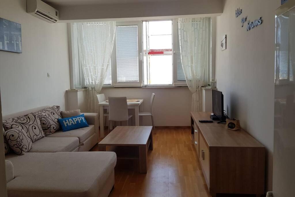 Studio Apartment Kiki With A Sea View, Free Wifi, For 2 Persons Zadar Exterior photo